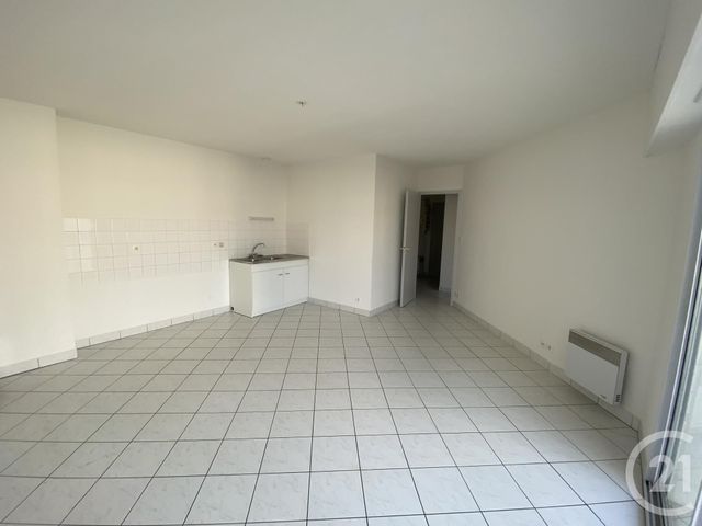 Appartement T2 à louer - 2 pièces - 42,65 m2 - La Tranche Sur Mer - 85 - PAYS-DE-LOIRE