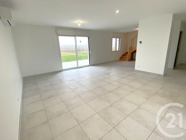 Maison à louer - 6 pièces - 129,08 m2 - St Benoist Sur Mer - 85 - PAYS-DE-LOIRE