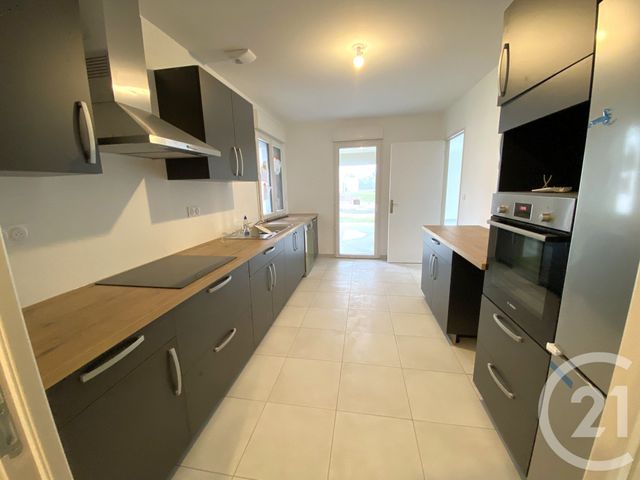 Maison à louer - 6 pièces - 129,08 m2 - St Benoist Sur Mer - 85 - PAYS-DE-LOIRE