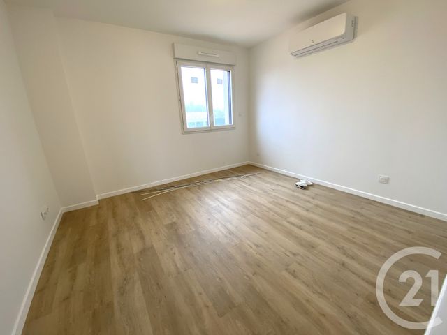 Maison à louer - 6 pièces - 129,08 m2 - St Benoist Sur Mer - 85 - PAYS-DE-LOIRE