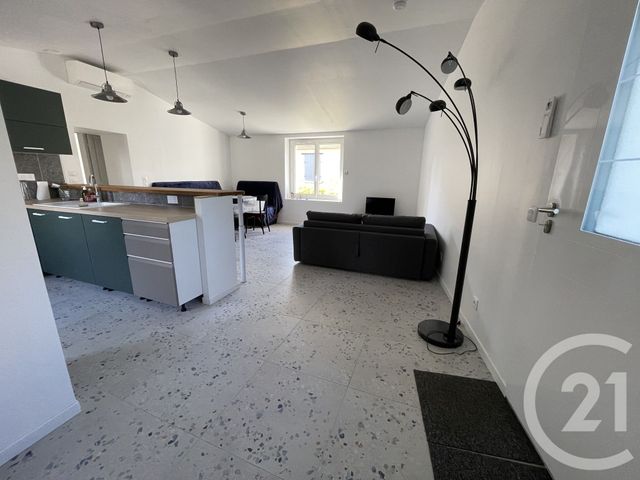 Maison à louer - 3 pièces - 63 m2 - St Michel En L Herm - 85 - PAYS-DE-LOIRE