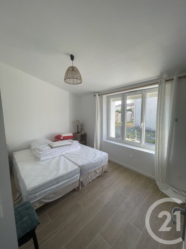 Maison à louer - 3 pièces - 63 m2 - St Michel En L Herm - 85 - PAYS-DE-LOIRE