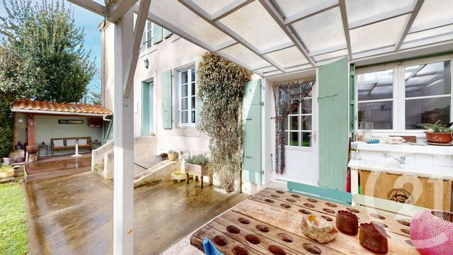 Maison &agrave; vendre - 7 pi&egrave;ces - 197 m2 - St Michel En L Herm - 85 - PAYS-DE-LOIRE