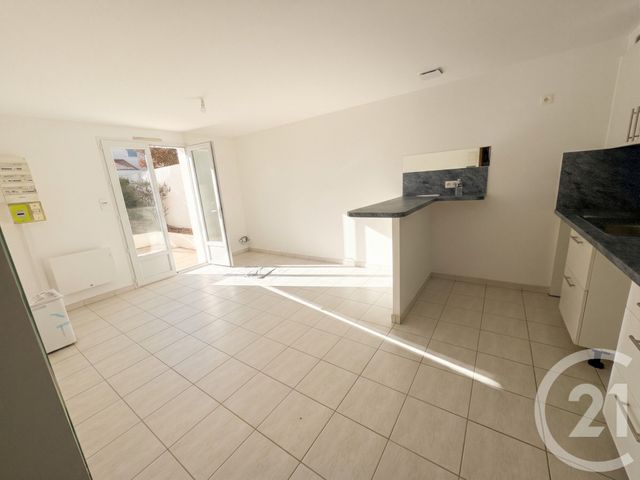 Maison &agrave; louer - 2 pi&egrave;ces - 32,80 m2 - La Tranche Sur Mer - 85 - PAYS-DE-LOIRE