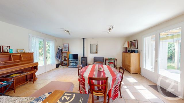 Maison à vendre - 3 pièces - 73 m2 - St Hilaire La Foret - 85 - PAYS-DE-LOIRE