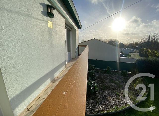 Maison &agrave; louer - 7 pi&egrave;ces - 137 m2 - Avrille - 85 - PAYS-DE-LOIRE