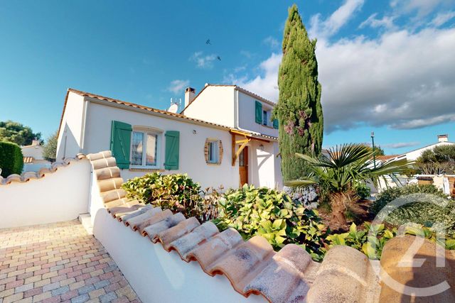 Maison à vendre - 5 pièces - 117,79 m2 - St Vincent Sur Jard - 85 - PAYS-DE-LOIRE