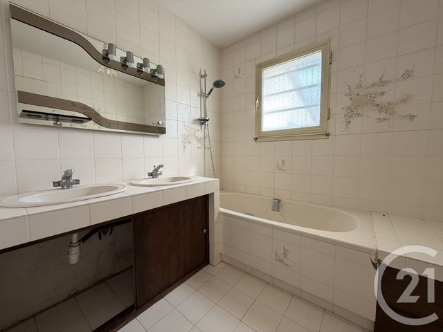 Maison &agrave; vendre - 5 pi&egrave;ces - 95 m2 - Le Bernard - 85 - PAYS-DE-LOIRE