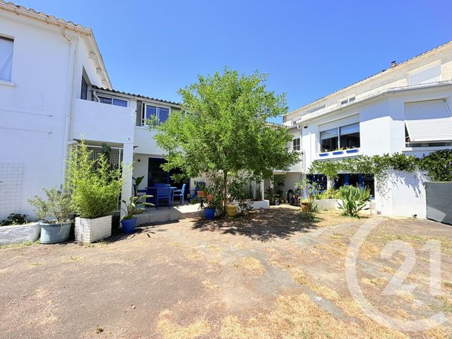 Immeuble à vendre LONGEVILLE SUR MER